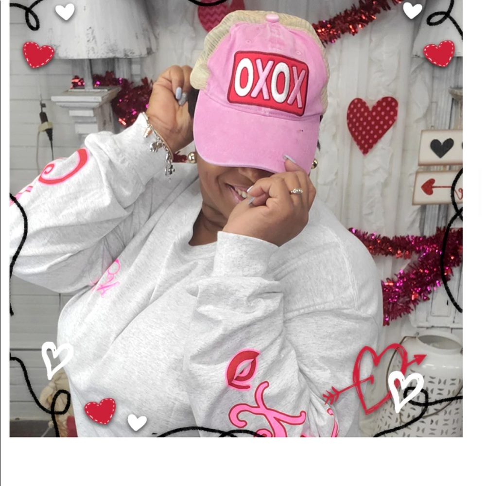 NWT VINTAGE  XOXO VALENTINES PATCH  HAT.